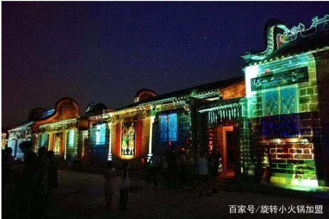 栾霁:夜景旅游成休闲新文化